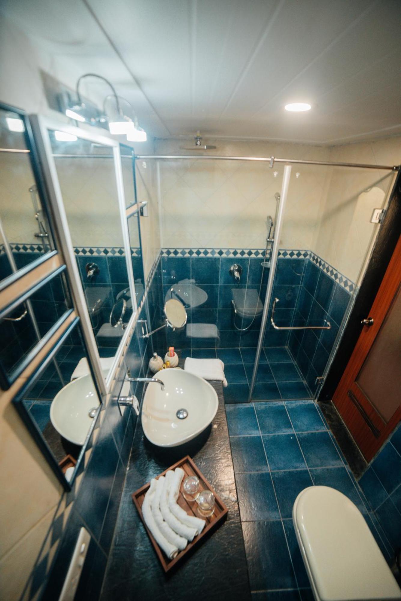 Casa Menezes - A Heritage Goan Homestay Бамболим Екстериор снимка