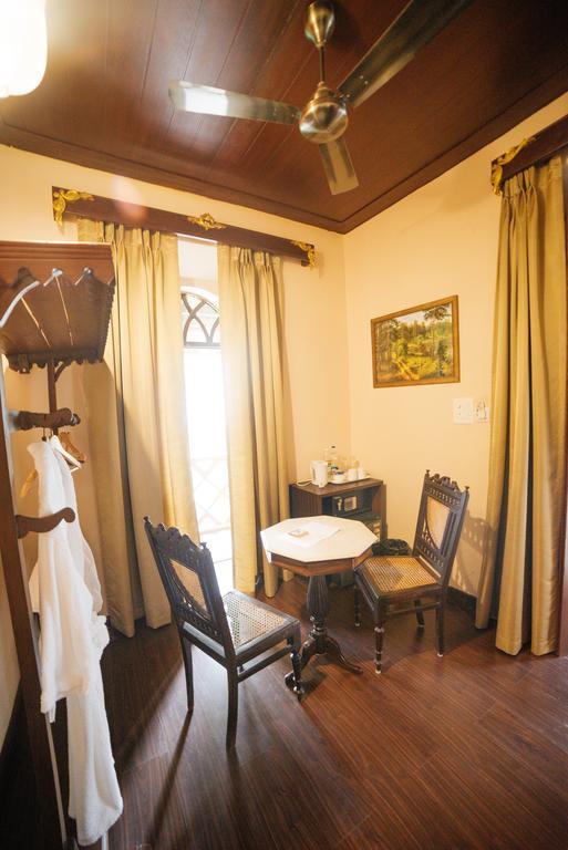 Casa Menezes - A Heritage Goan Homestay Бамболим Екстериор снимка