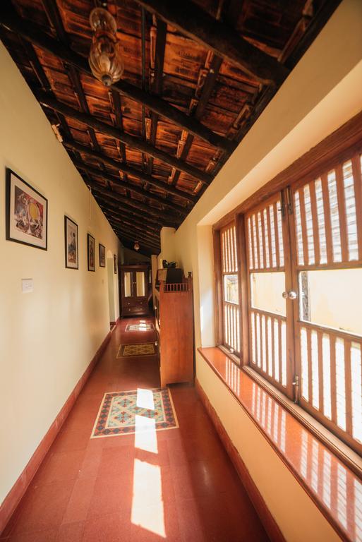Casa Menezes - A Heritage Goan Homestay Бамболим Екстериор снимка